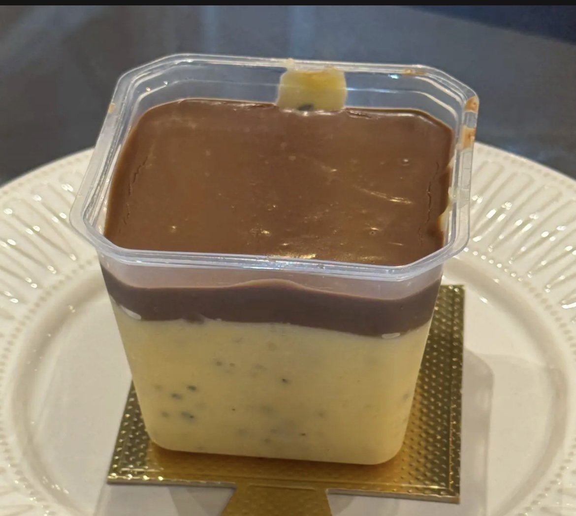 Mousse maracujá c/ chocolate