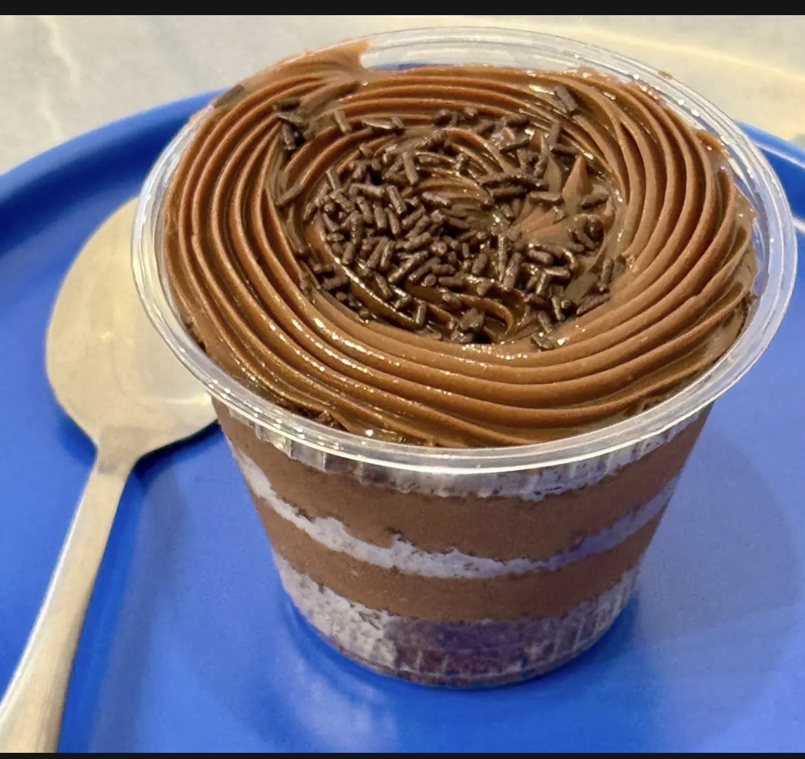 Bolo de pote brigadeiro